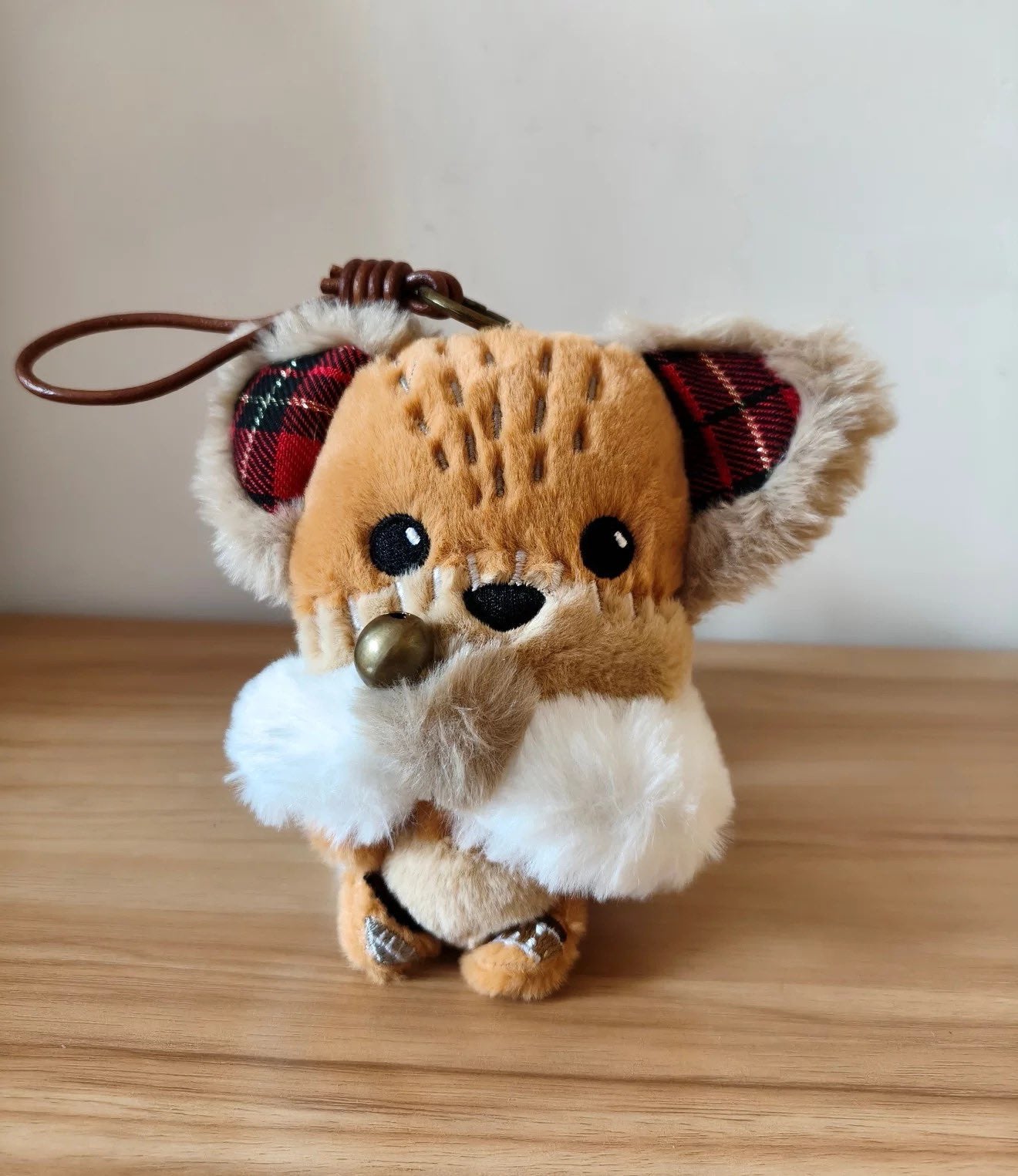 [PRE-ORDER] Veil Of Shadows Official Fox Keychain