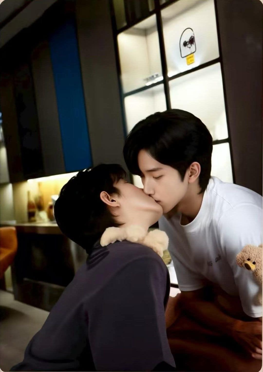 [Pre-Order] 13DE MARZO Inspired Oversized Streetwear T-Shirt | Limited Edition Unisex Style🧸✨ – Desire The Series